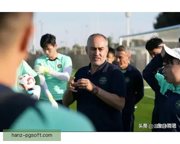 成都蓉城赛季开局三连胜强势领跑积分榜前三 成都蓉城赛季开局三连胜强势领跑积分榜前三